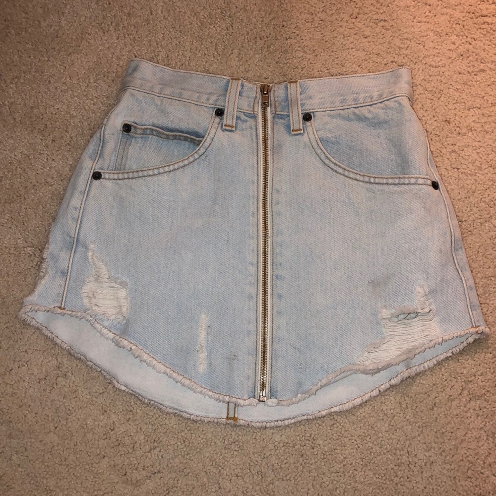 Carmar light wash denim skirt